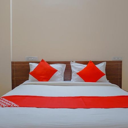 Oyo 81616 Omkar Executive Wagholi Екстер'єр фото
