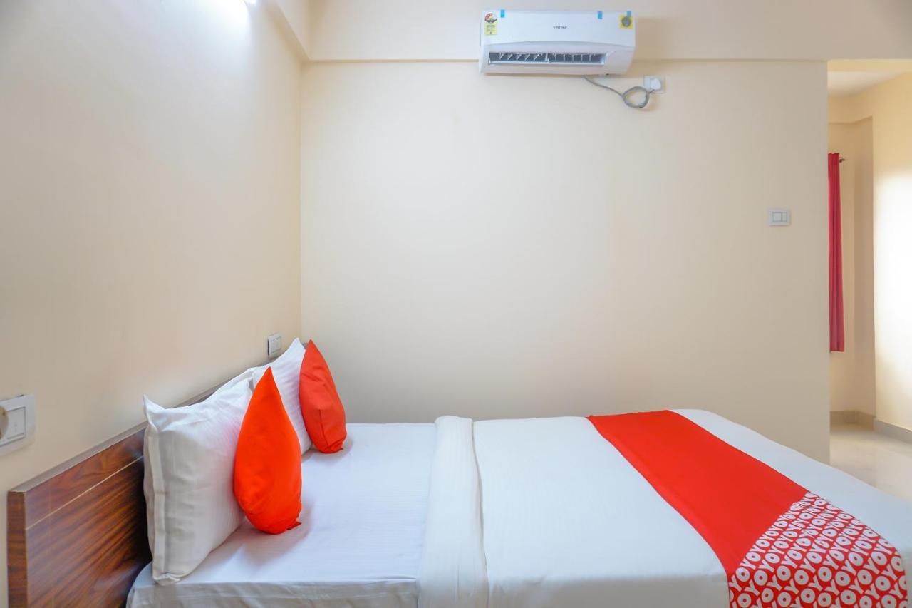Oyo 81616 Omkar Executive Wagholi Екстер'єр фото